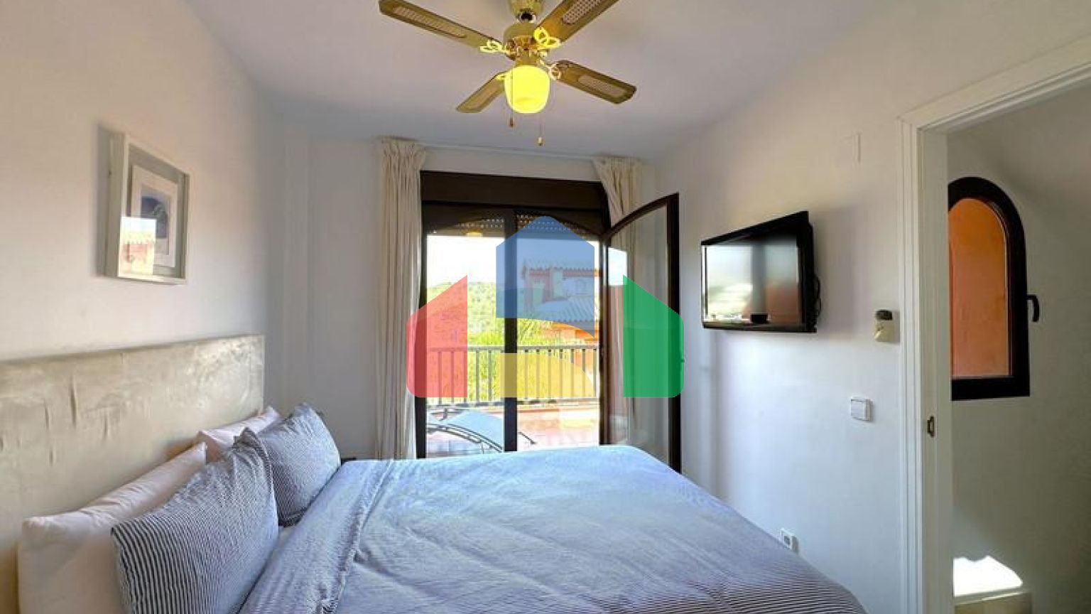 Великолепный Дуплекс-Пентхаус с Видами на Море и 4 Террасами