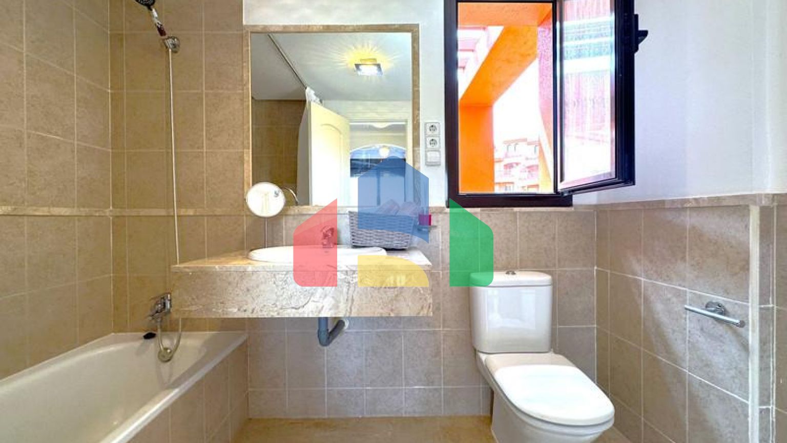 Великолепный Дуплекс-Пентхаус с Видами на Море и 4 Террасами