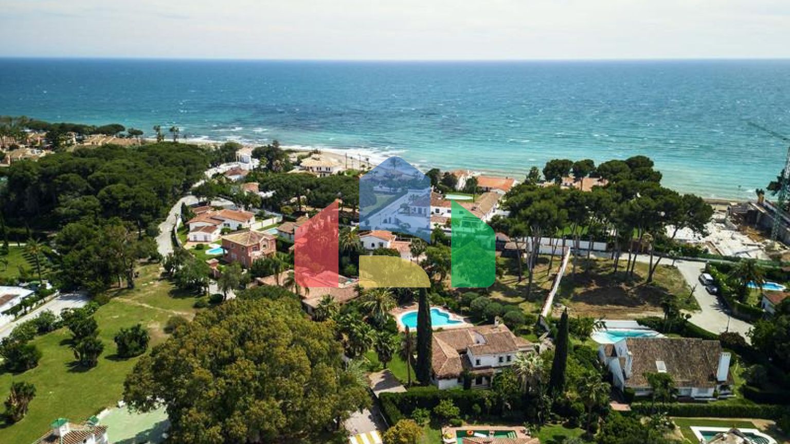 Таунхаус на продажу в Бенамаре