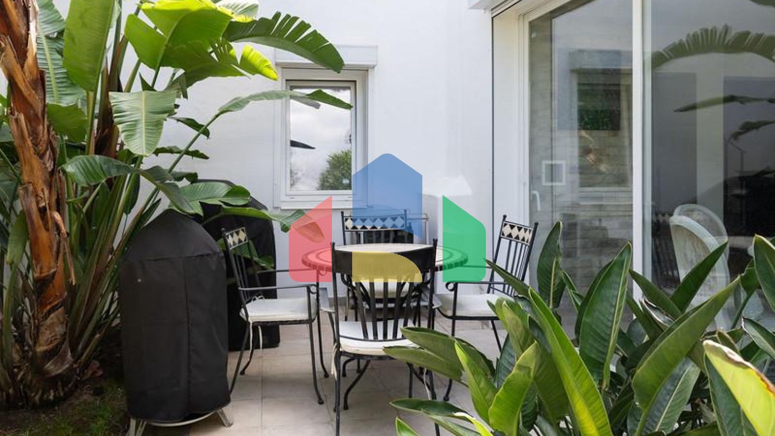 Таунхаус на продажу в Бенамаре