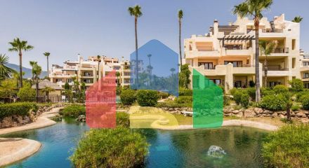 A beautiful 3 bedroom 2 bathroom penthouse situated right on the beachfront with simply amazing sea views.