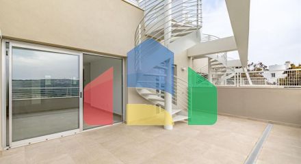 Пентхаус на продажу в Эстепоне.