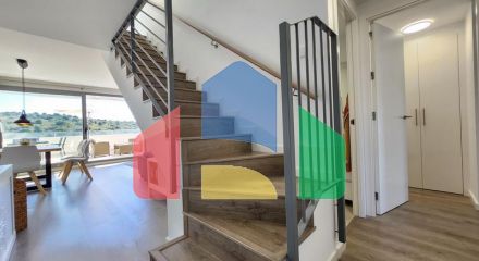 Эффектный недавно построенный двухуровневый пентхаус в урбанизации Serenity Views, Эстепона.