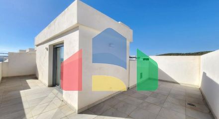 Эффектный недавно построенный двухуровневый пентхаус в урбанизации Serenity Views, Эстепона.