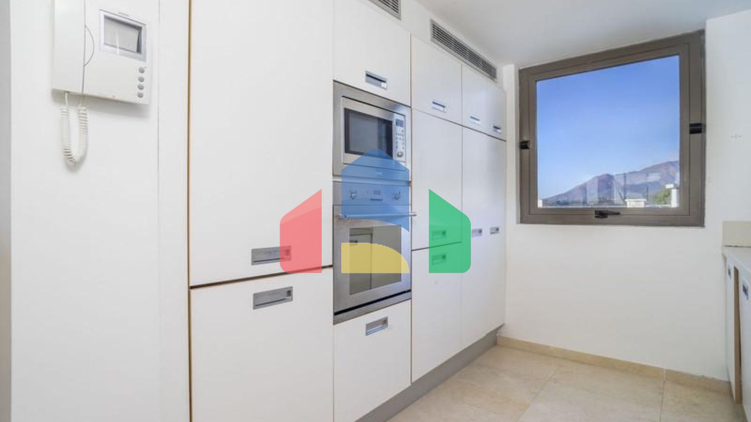 Эксклюзивная квартира в Los Flamingos: роскошь и комфорт на Коста-дель-Соль