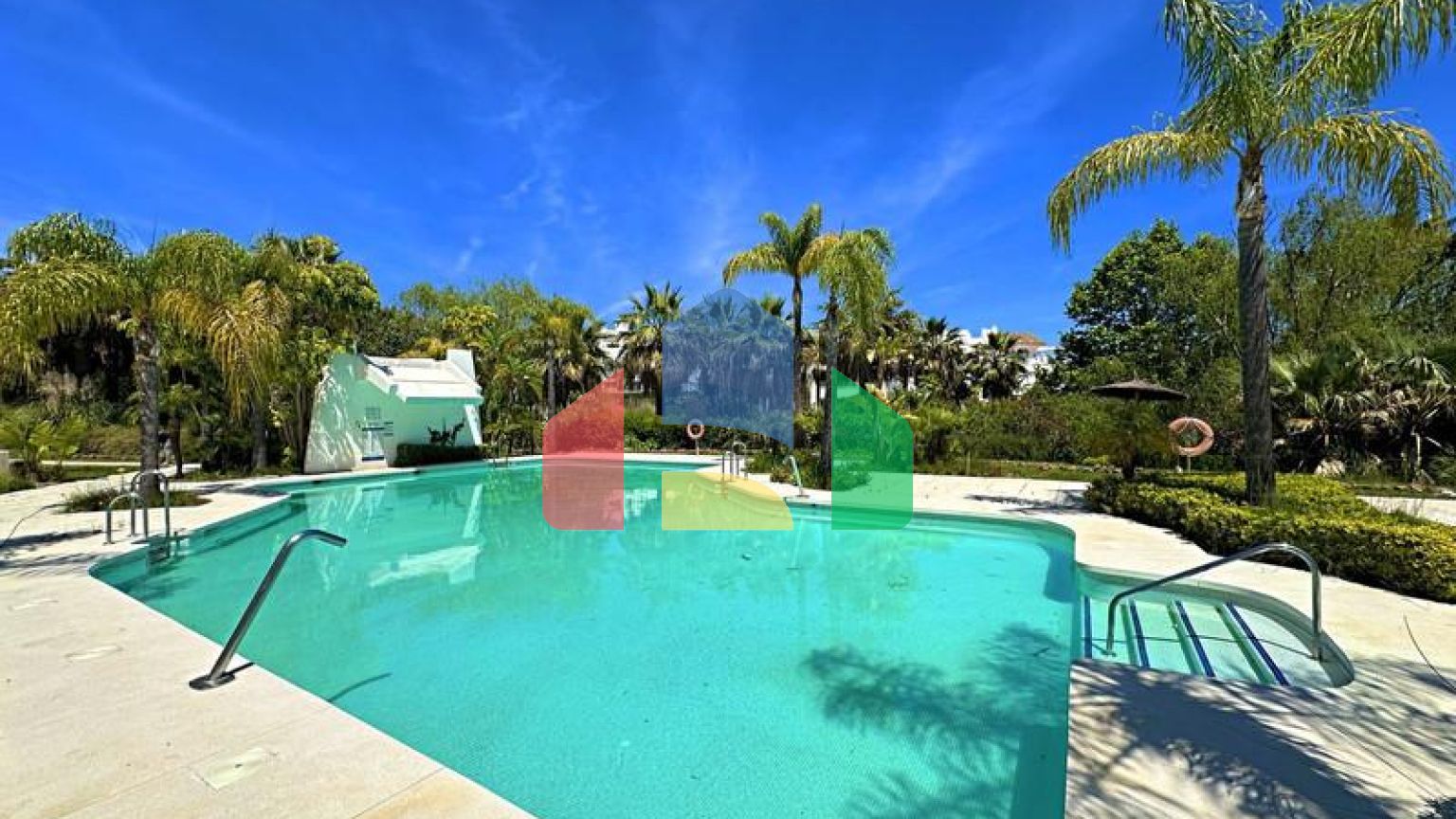 Эксклюзивная квартира в Los Flamingos: роскошь и комфорт на Коста-дель-Соль