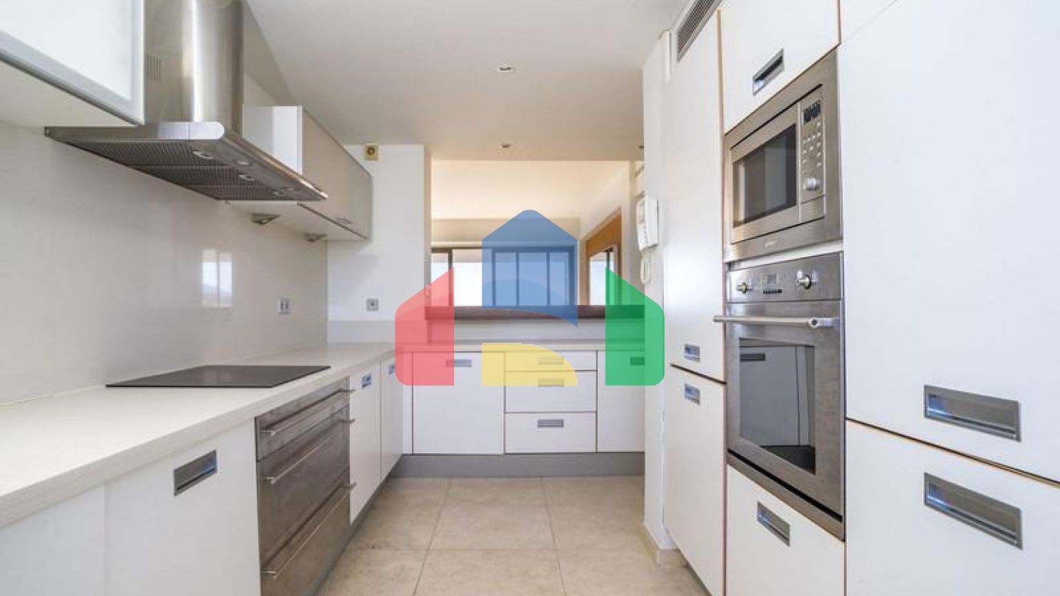 Эксклюзивная квартира в Los Flamingos: роскошь и комфорт на Коста-дель-Соль