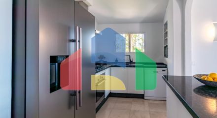 Потрясающая вилла в андалусийском стиле в Эстепоне