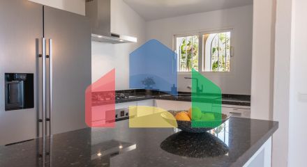 Потрясающая вилла в андалусийском стиле в Эстепоне