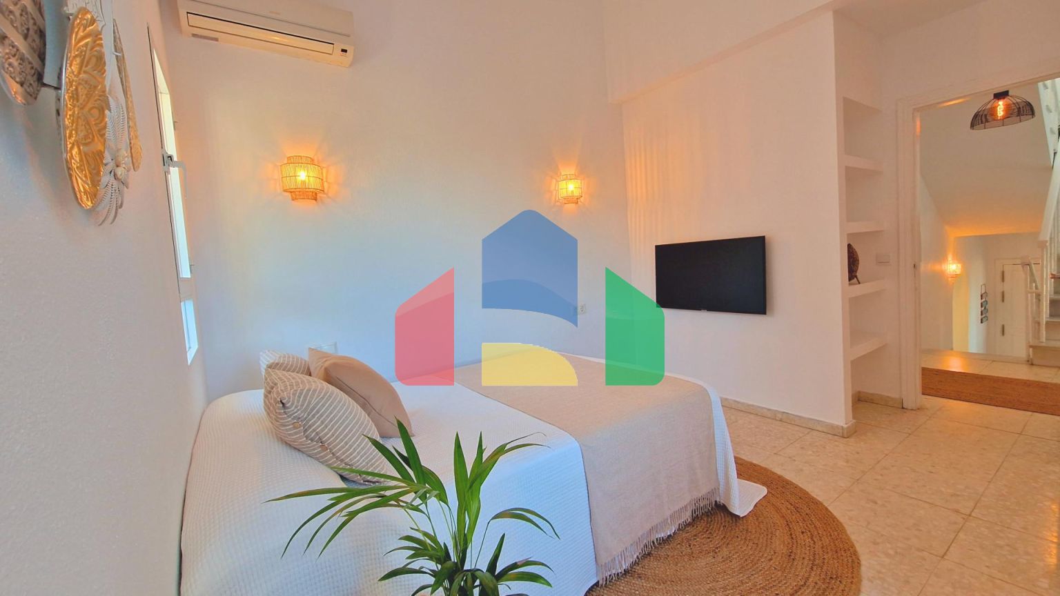 Потрясающая вилла в андалусийском стиле в Эстепоне