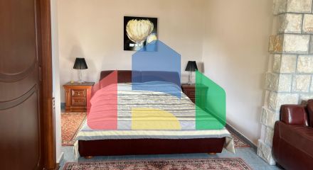 Просторный дом в Баошичи с отдельными квартирами и гаражом Просторный дом в Баошичи с отдельными квартирами и гаражом