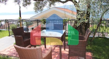 Просторный дом в Баошичи с отдельными квартирами и гаражом Просторный дом в Баошичи с отдельными квартирами и гаражом