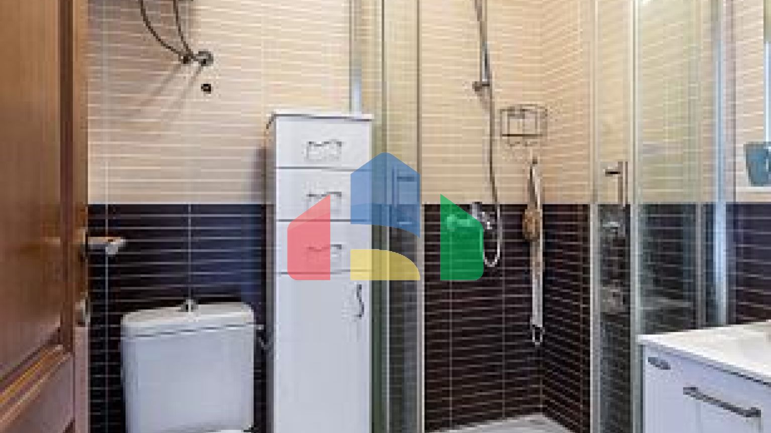 Двухэтажные апартаменты с видом на море