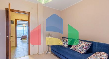 Двухэтажные апартаменты с видом на море