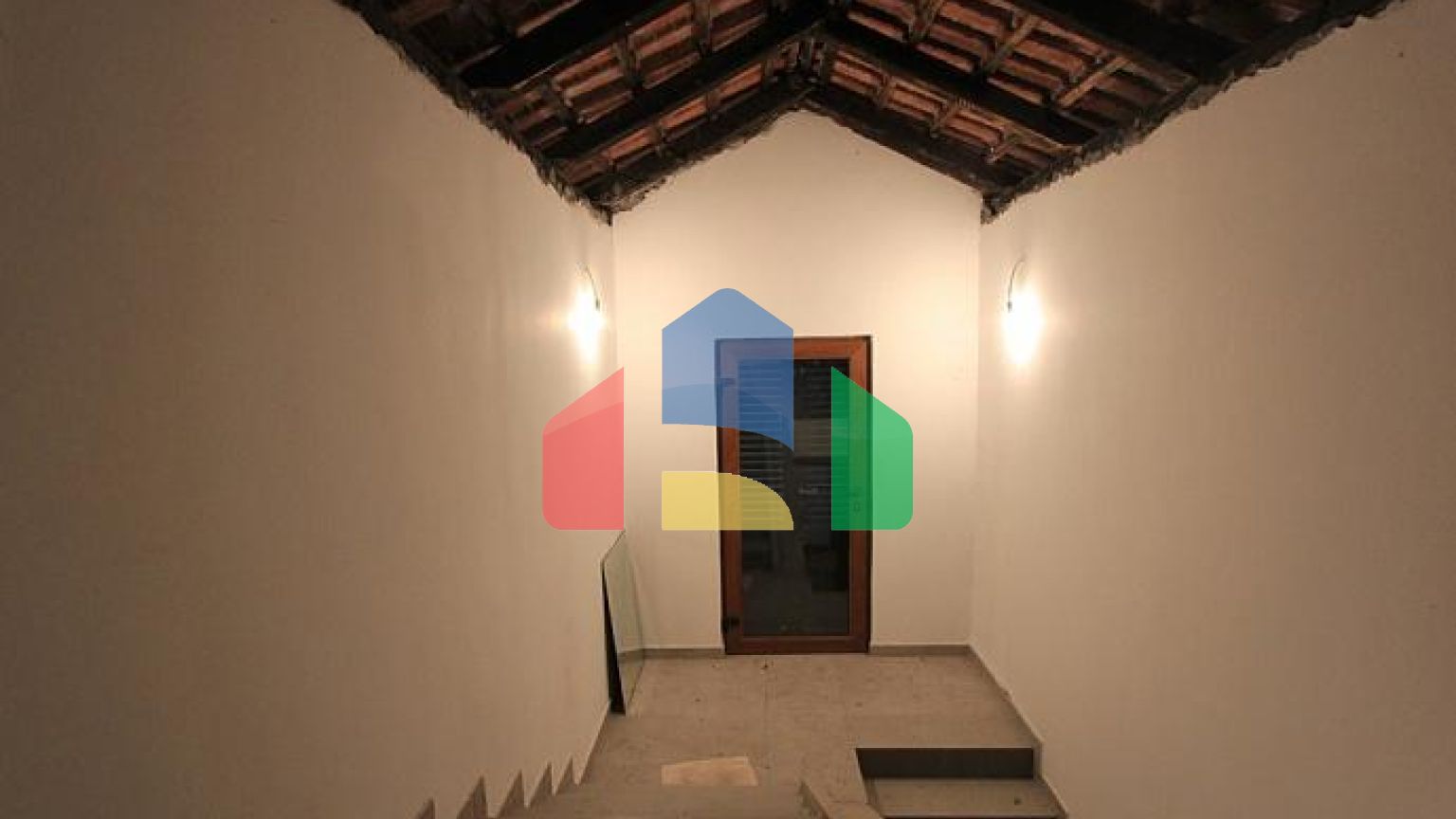 Дом в Герцег-Нови с большим садом