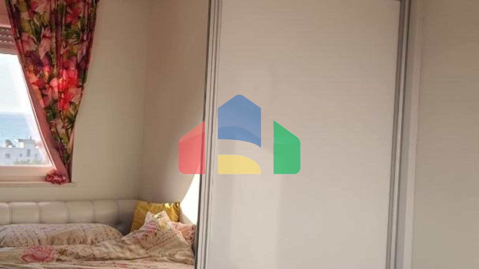 Квартира с двумя спальнями с прямым видом на море