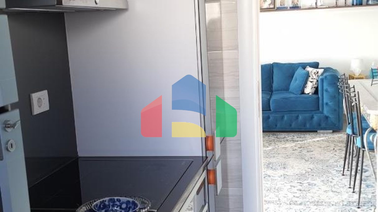 Квартира с двумя спальнями с прямым видом на море