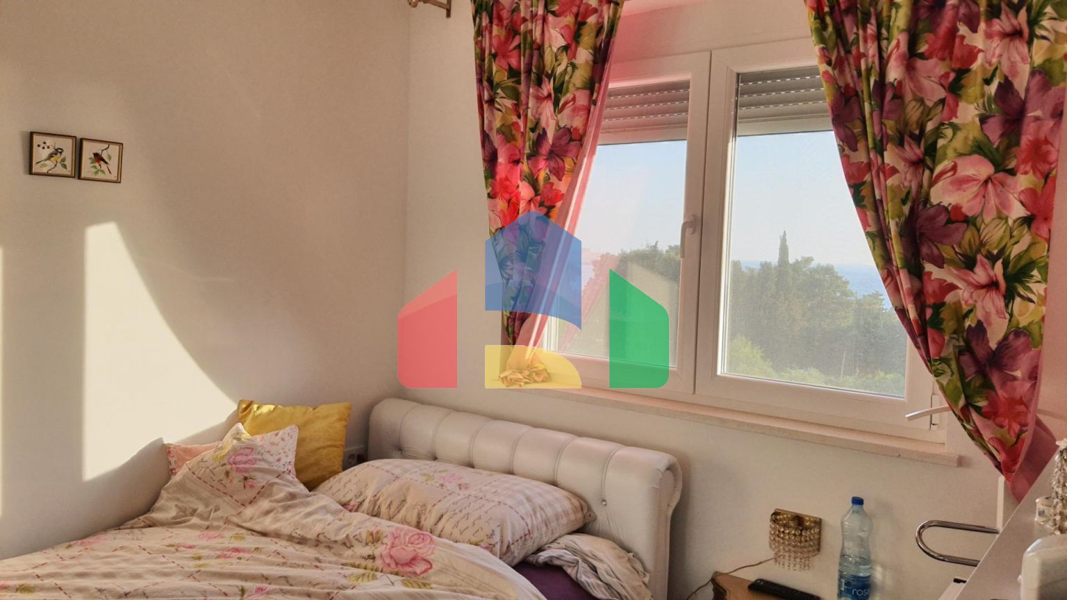 Квартира с двумя спальнями с прямым видом на море