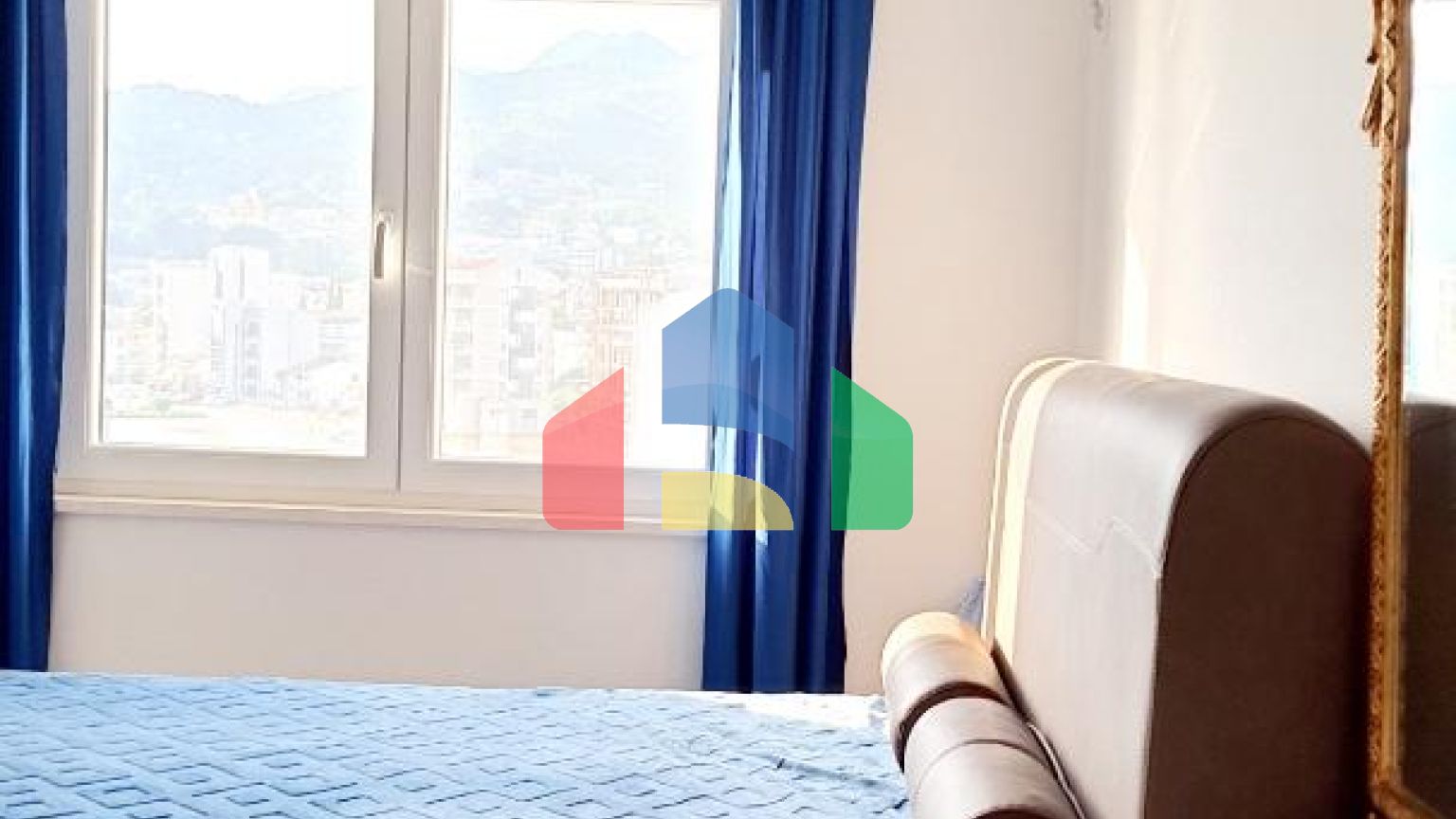 Квартира-дуплекс с 3 спальнями в Баре