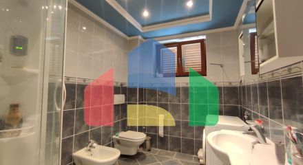 Просторная вилла в Шушани на большом участке земли