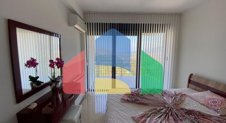 Современная вилла с бассейном в Баре