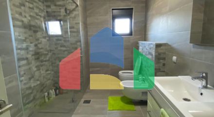 Современная вилла с бассейном в Баре