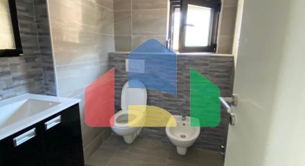 Современная вилла с бассейном в Баре