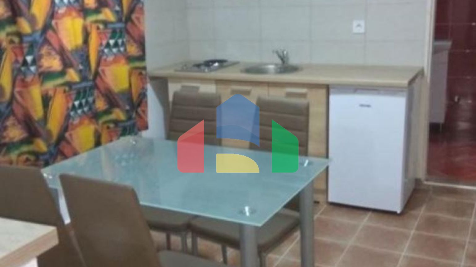 Дом апартаментного типа в Баре, Шушань