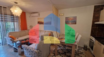House with three apartments in Belishi, Bar