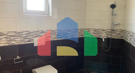 Комплекс в Баре с 3 просторными квартирами и бассейном на крыше