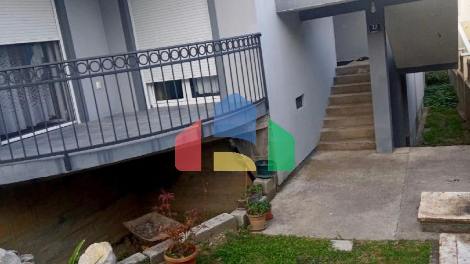 Дом в Белеши в 20 минутах от моря