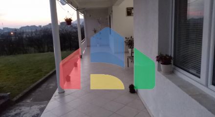 House in Bar with a large plot, Sustash district