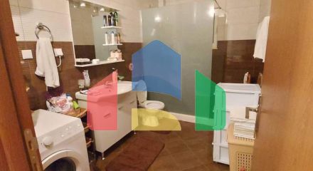 Трехэтажный дом с участком Трехэтажный дом с участком