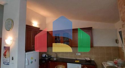 Трехэтажный дом с участком Трехэтажный дом с участком