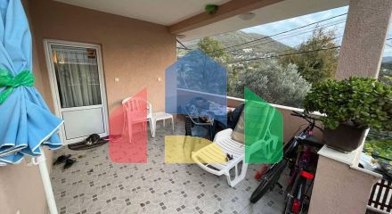 Трехэтажный дом с участком Трехэтажный дом с участком