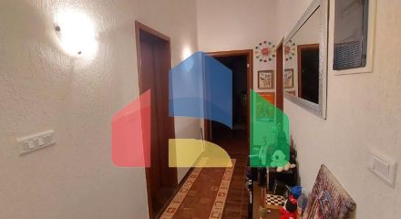 Трёхэтажный дом в Шушани, Барская ривьера.