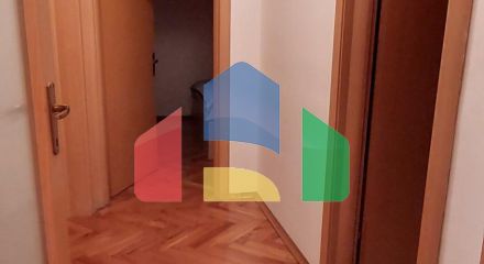 Квартира с 2 спаьнями в центре Бара