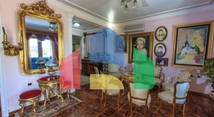 Семейный трехэтажный дом с видом на море и город в Баре, Шушань