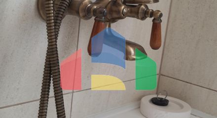 Трёхэтажная вилла с бассейном в городе Бар, район Зеленый Пояс.