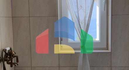 Трёхэтажная вилла с бассейном в городе Бар, район Зеленый Пояс.