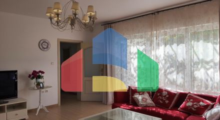 Трёхэтажная вилла с бассейном в городе Бар, район Зеленый Пояс.