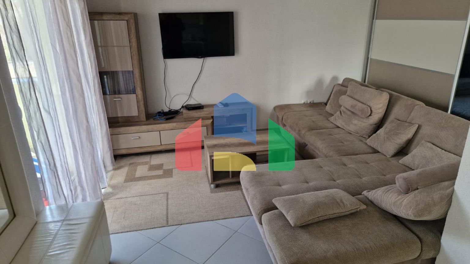 Дом на земельном участке в Белеши