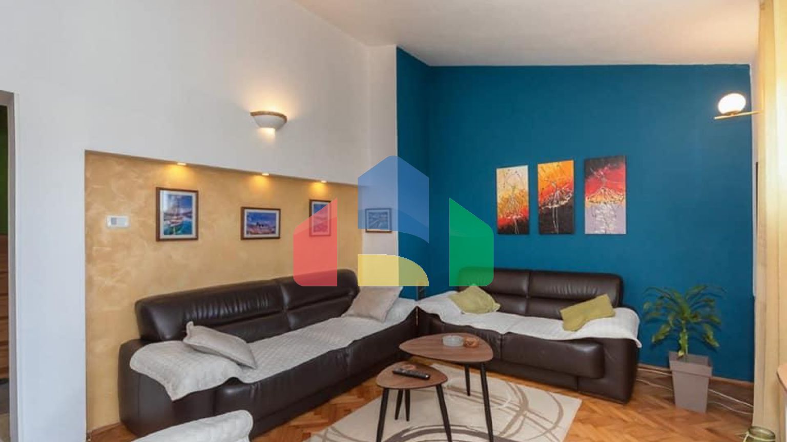 Просторная квартира дуплекс в центре Бара, Македонско Населье