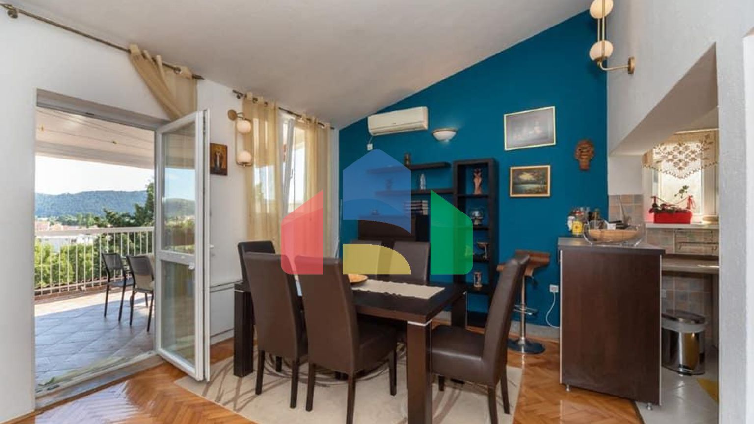 Просторная квартира дуплекс в центре Бара, Македонско Населье