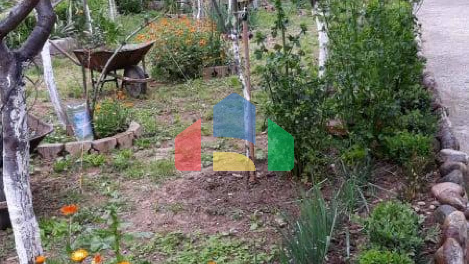 Одноэтажный дом с большим участком в Шушани, Бар