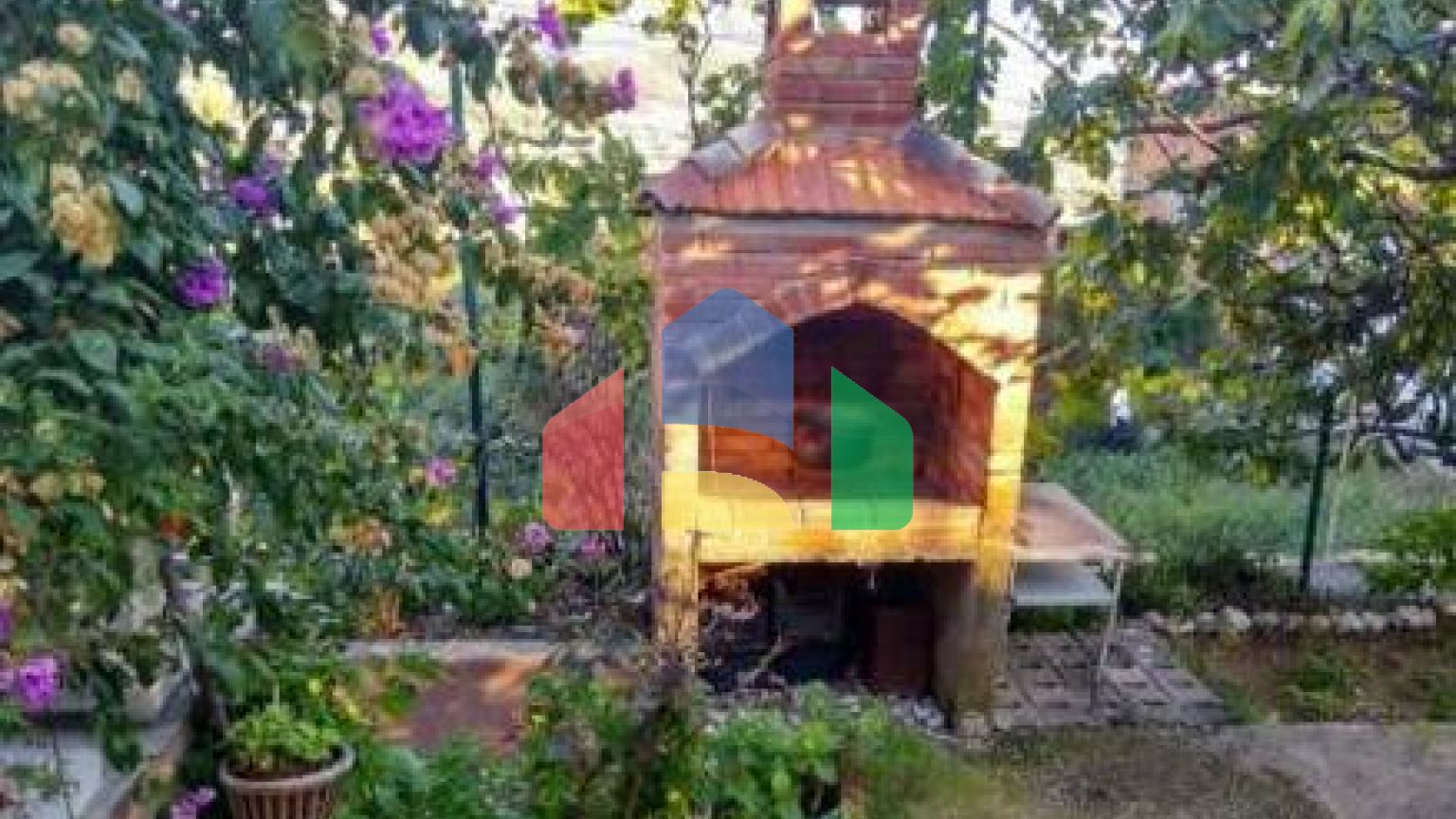 Одноэтажный дом с большим участком в Шушани, Бар