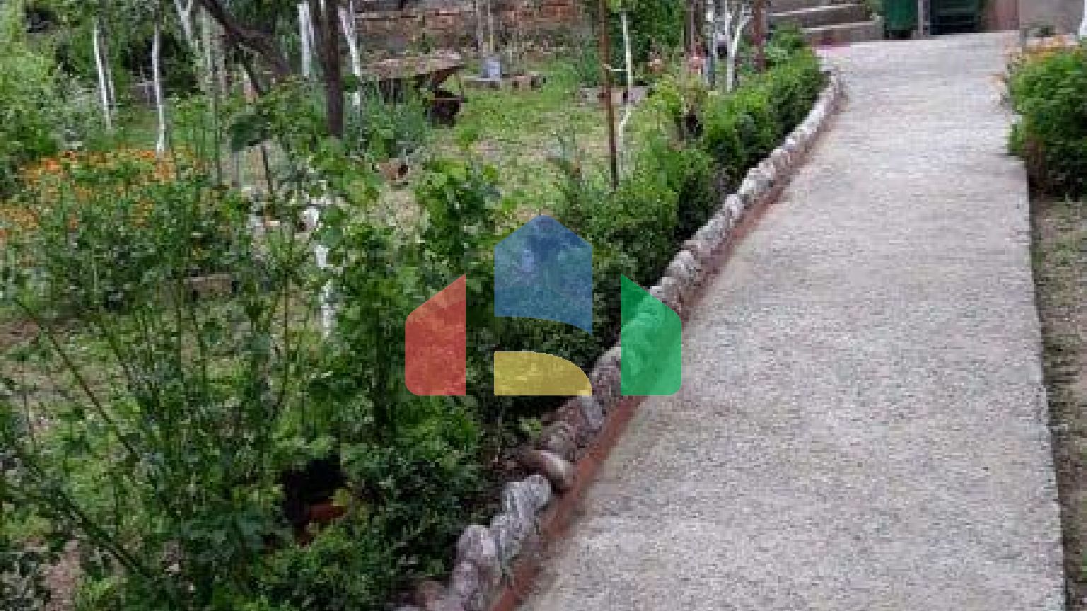 Одноэтажный дом с большим участком в Шушани, Бар