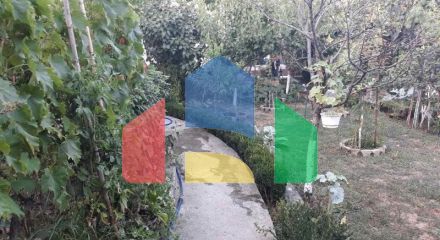 Одноэтажный дом с большим участком в Шушани, Бар