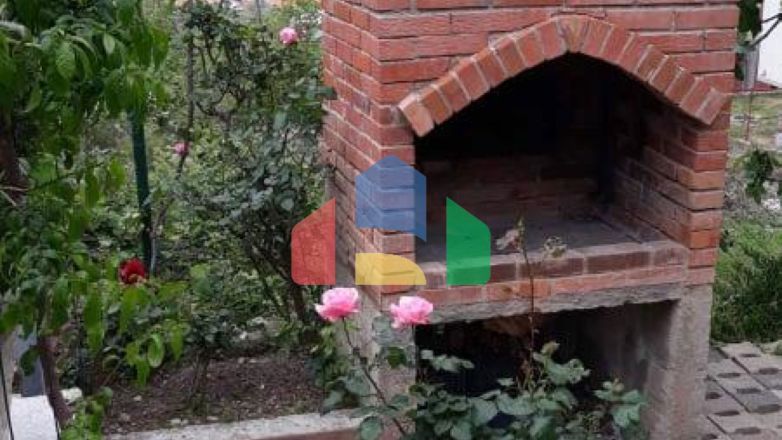 Одноэтажный дом с большим участком в Шушани, Бар