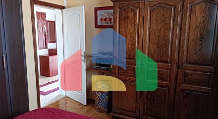 Дом в Шушани, город Бар с видом на горы и город.